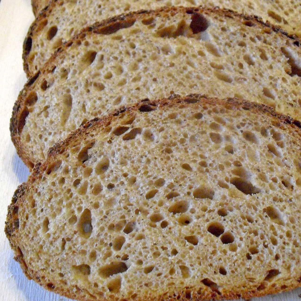 Dinkelbrot mit Flockenbrühstück | Blog | Brotkrümel - Der Zeller Mühle ...