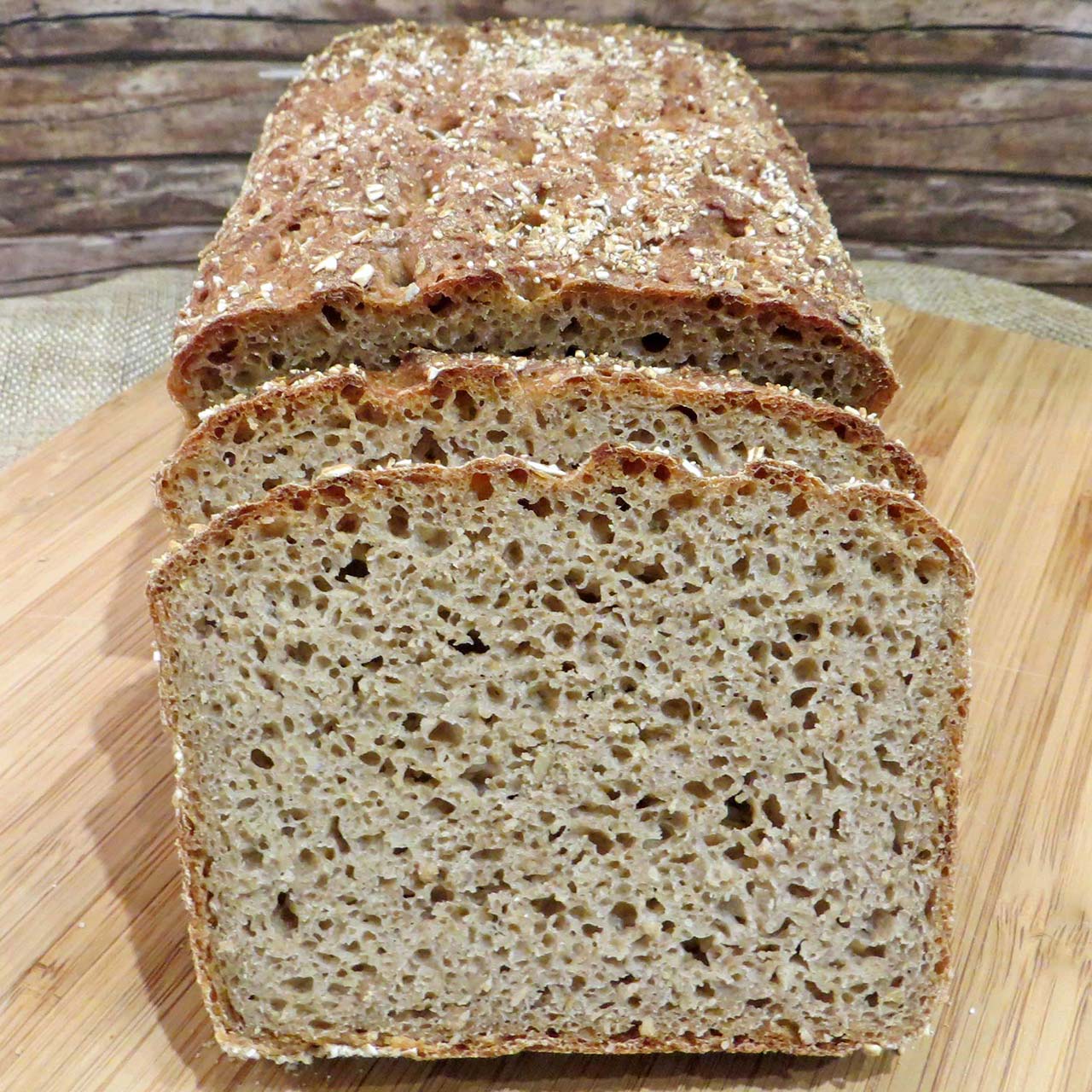 Roggenmischbrot mit Urgetreide | Blog | Brotkrümel - Der Zeller Mühle ...