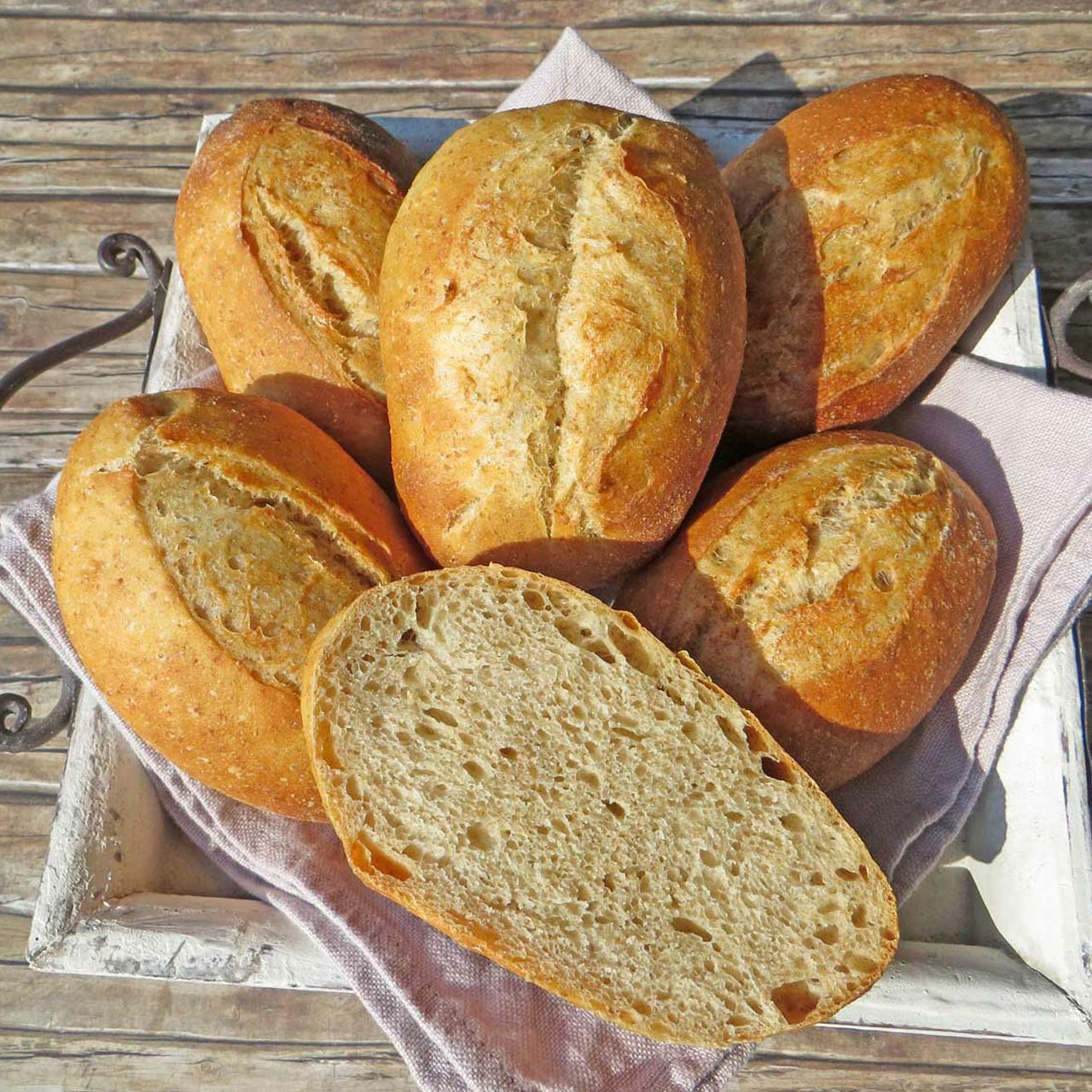 Buttermilchbrötchen mit Vollkornanteil | Blog | Brotkrümel